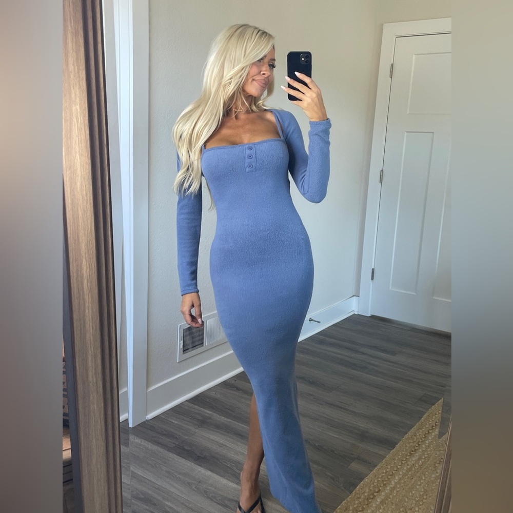 Maxi Dress blue with sleeve shawl